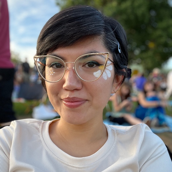 Hi, I’m Sabrina! - Picture 1 of 1